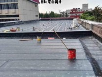 六楼顶层如何应对屋顶漏水问题