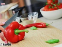 切辣椒后手感觉辣辣的，应该怎么缓解？