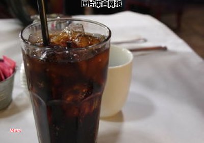 长时间饮用碳酸饮料会对健康造成哪些危害？（长期饮用碳酸饮料的危害有哪些）